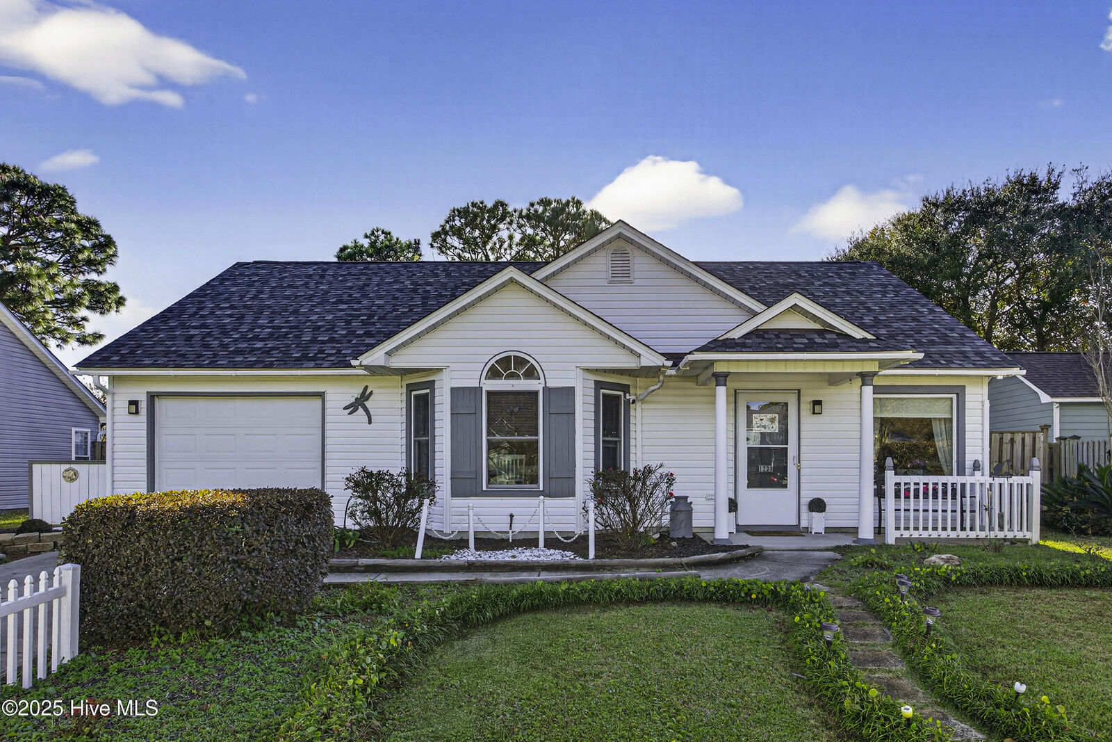 Property Photo:  1220 Lacewood Court  NC 28409 