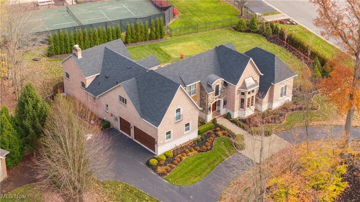 Property Photo:  1030 Torrey Pines Street NE  OH 44484 