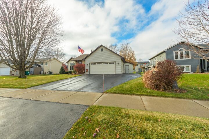 Property Photo:  17295 Fieldcrest Avenue  MN 55024 