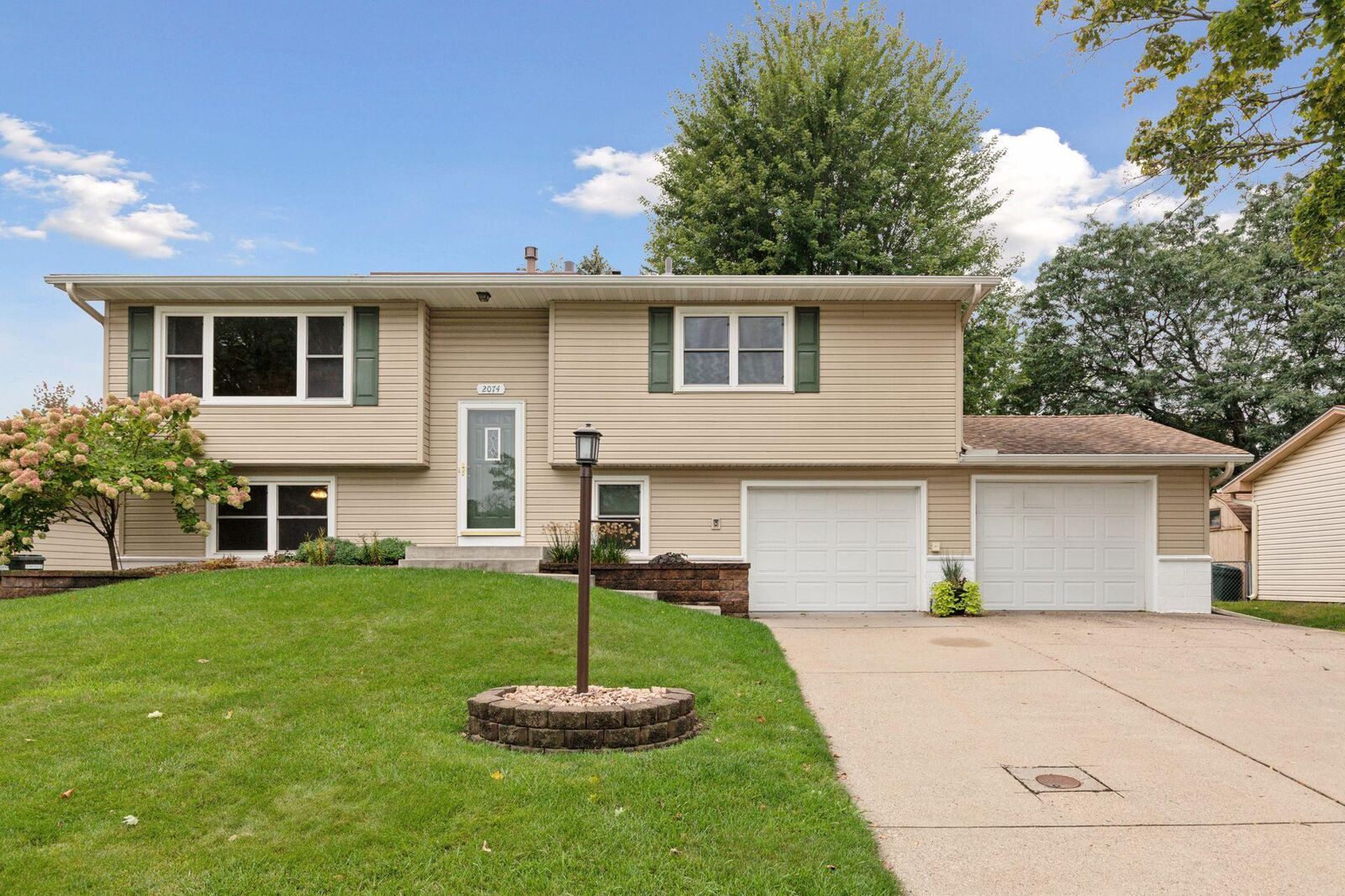 Property Photo: 2074 Carnelian Lane MN 55122