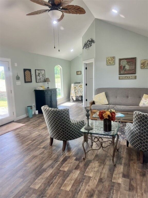 Property Photo: 366 Cr 3538 AR 72830