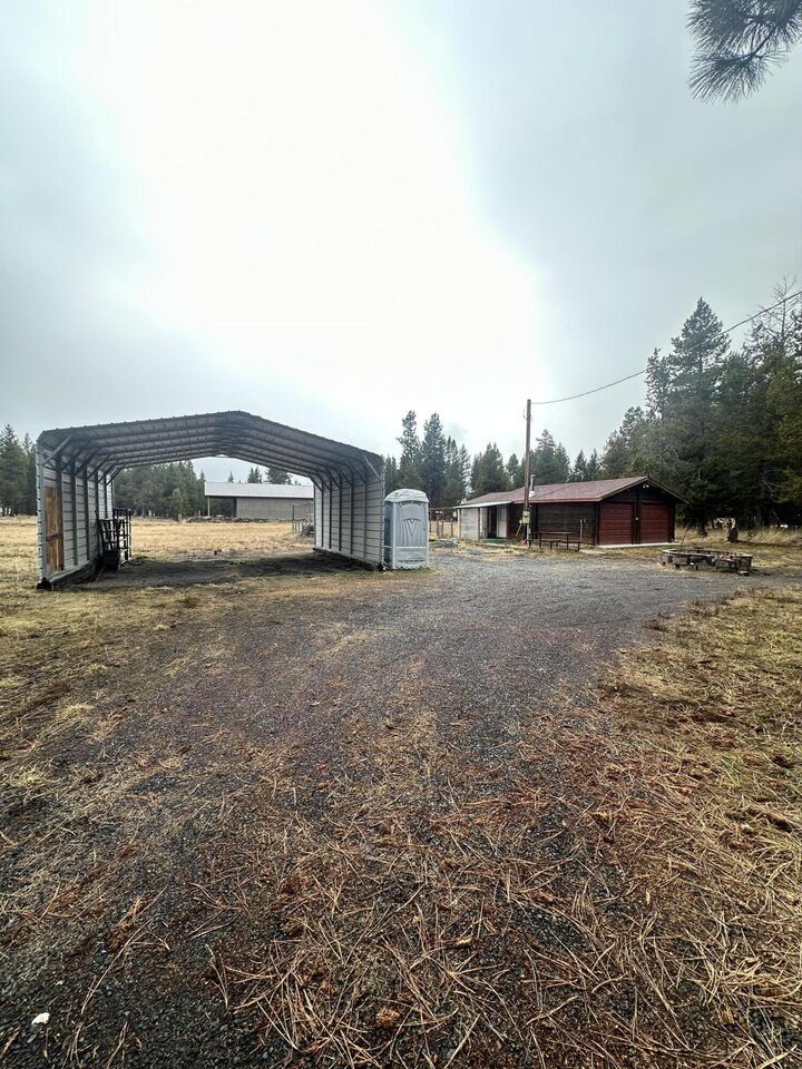 Property Photo:  17083 Azusa Road  OR 97707 