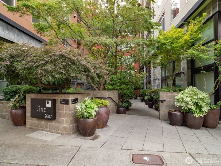 Property Photo: 2607 Western Avenue 612 WA 98121