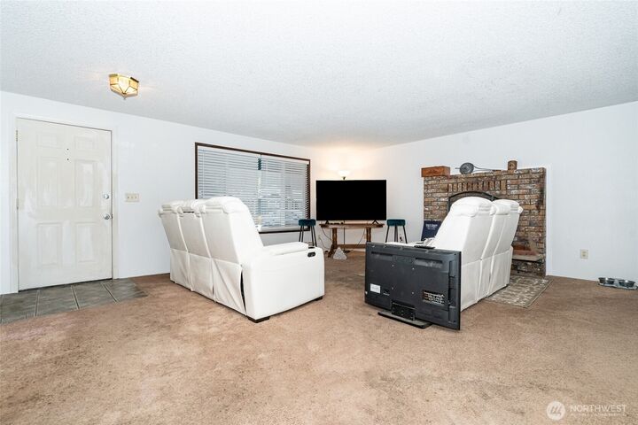 Property Photo: 2119 SW Olympic Drive WA 98532