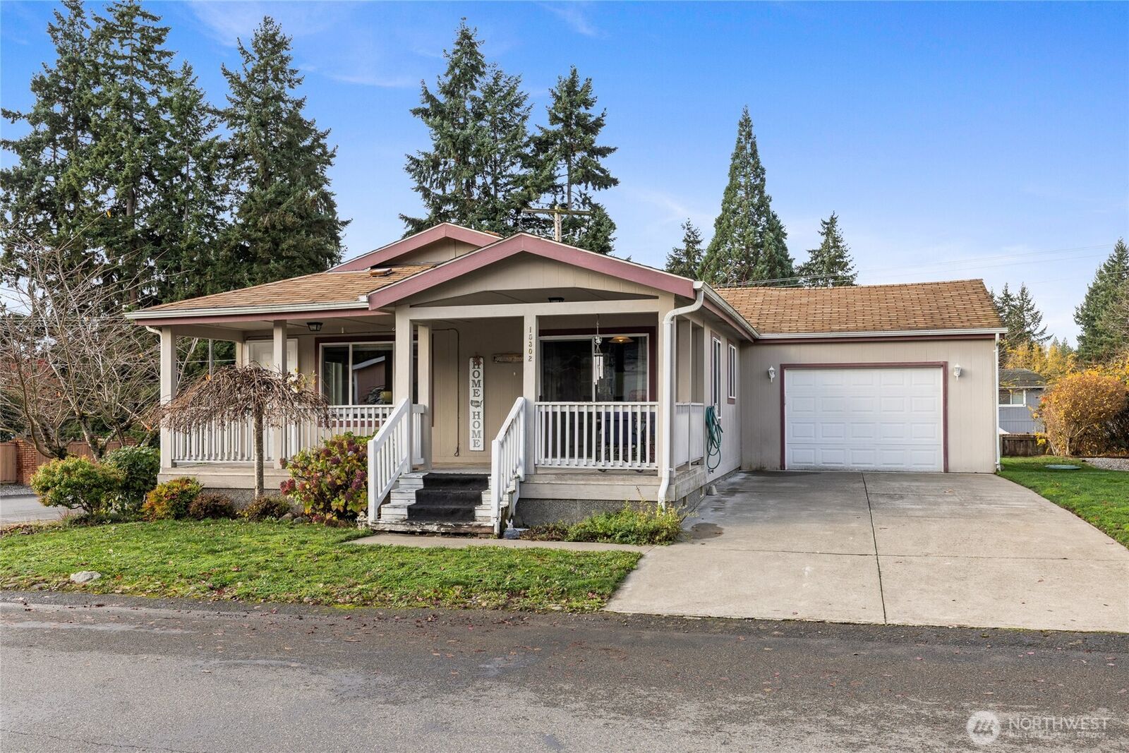 Property Photo:  15302  122nd Avenue Ct E 4  WA 98374 