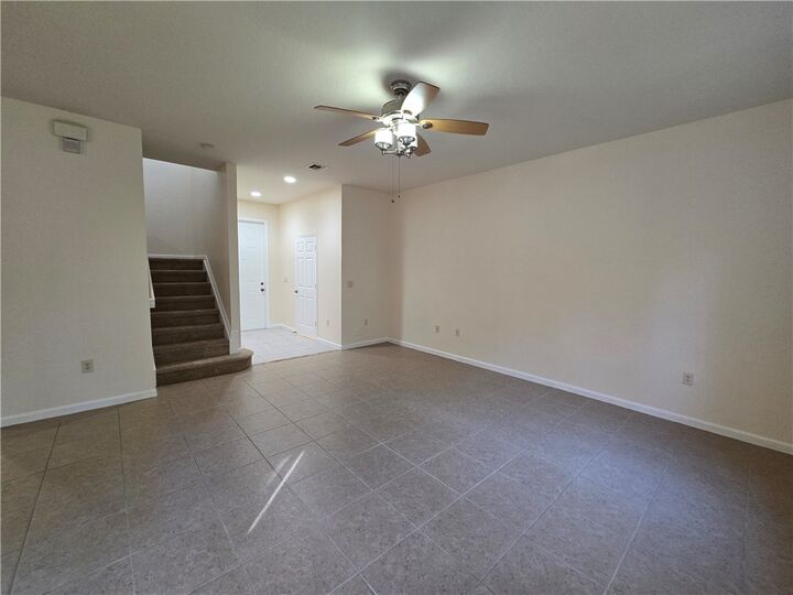 Property Photo:  2549 Stockbridge Square SW  FL 32962 