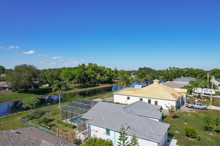 Property Photo:  2352 SE West Blackwell Drive  FL 34952 