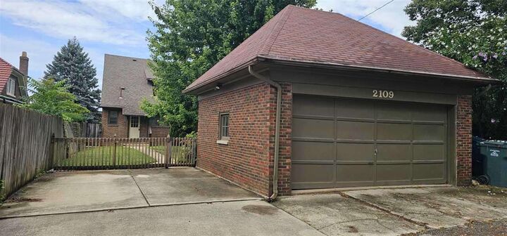 Property Photo:  2109 E Main Street  IN 47374 