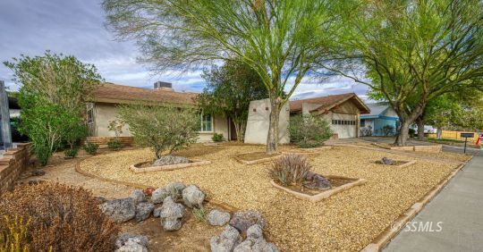 Property Photo: 744 W Felspar Ave CA 93555