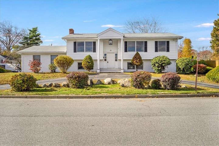 10 Sheffield Road  Cranston RI 02920 photo