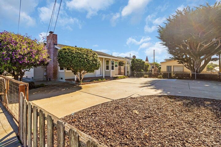 Property Photo:  1440 Contra Costa Street  CA 93955 