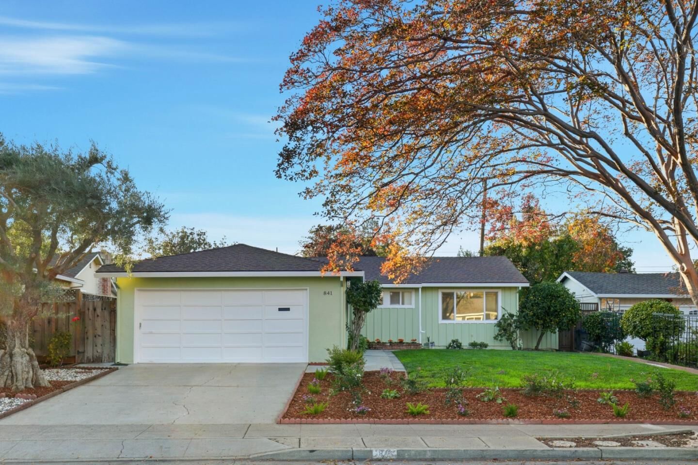 Property Photo:  841 Nectarine Avenue  CA 94087 