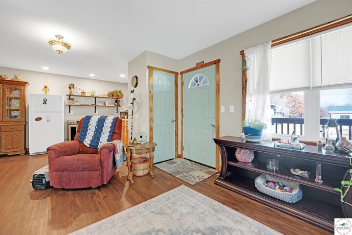 Property Photo:  410 W Benton  MO 65332 