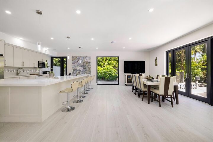 Property Photo: 6220 SW 144th St FL 33158