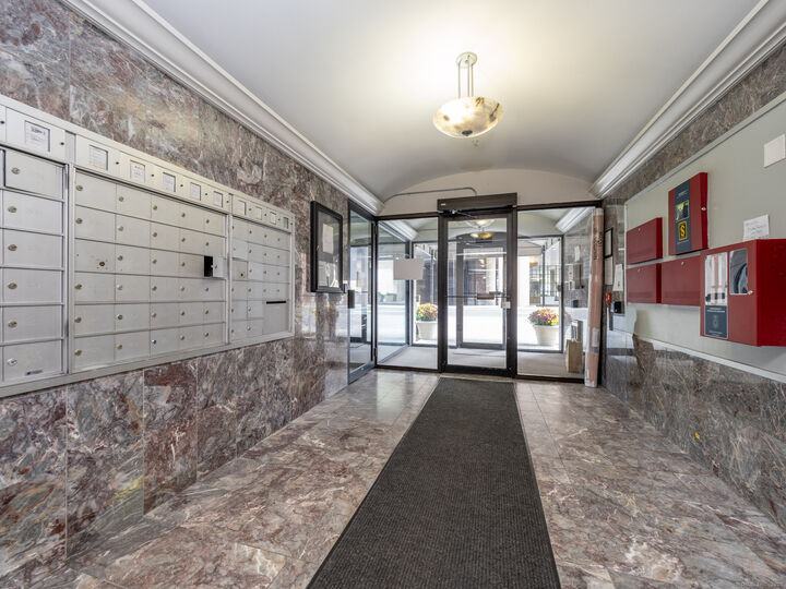 Property Photo:  300 Broad Street 107  CT 06902 