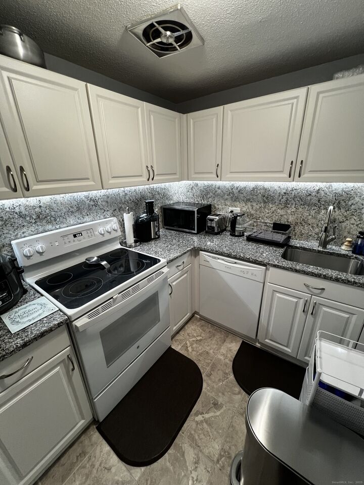 Property Photo: 57 Burgundy Hill Lane CT 06457