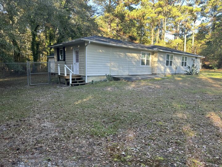 Property Photo: 2704 Lizzie Creek Road SC 29148