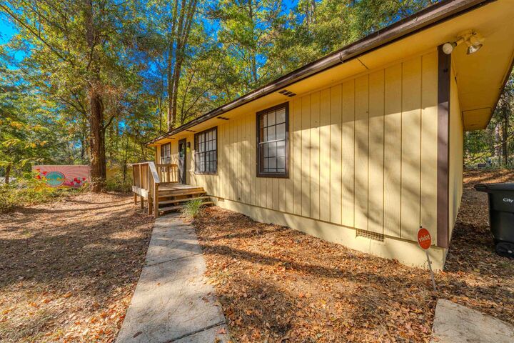 Property Photo:  2424 Jolene Lane  FL 32303 