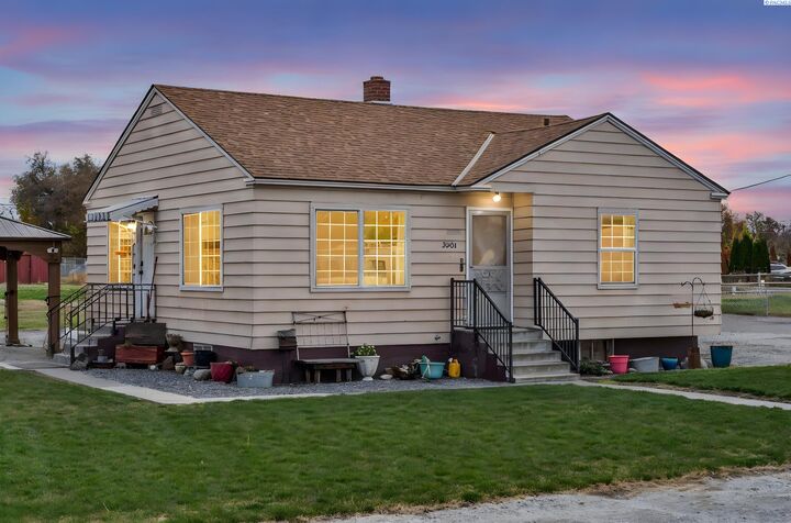 Property Photo:  3204 W Yakima St  WA 99301 