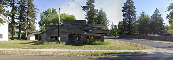 Property Photo:  205 Main Street  WA 99128 
