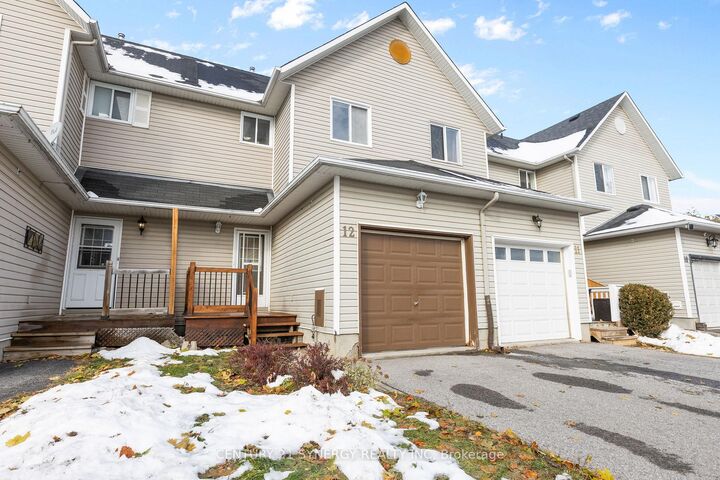 Property Photo:  240 Mississippi Court 12  ON K7C 4R1 