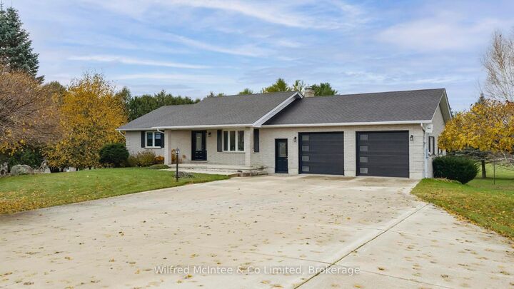 Property Photo:  189 Maple Hill Road  ON N0G 2V0 