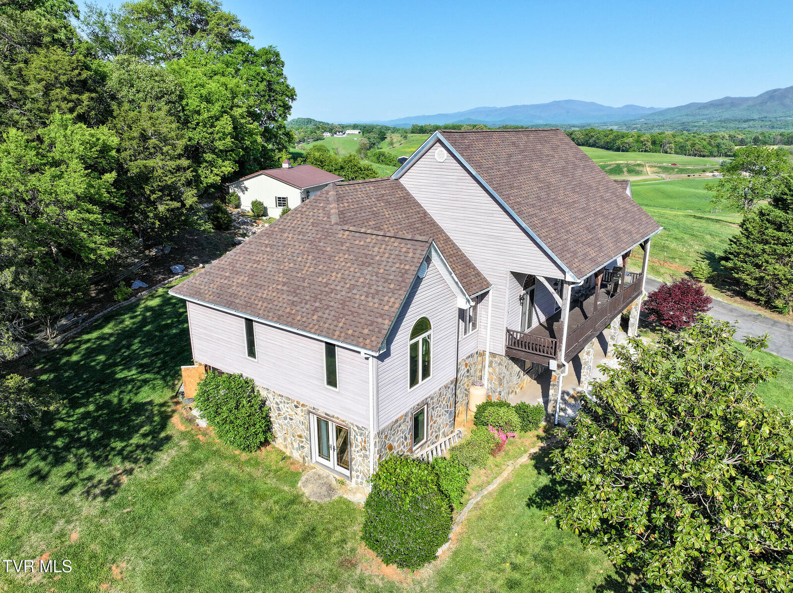 Property Photo:  3706 Salem Rd  TN 37843 