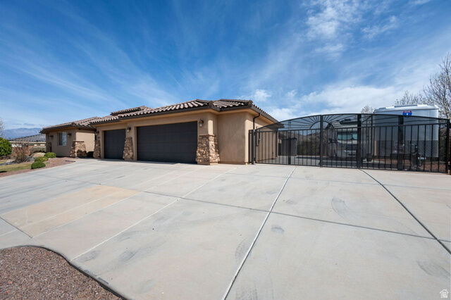 Property Photo:  4047 S 890 E  UT 84780 