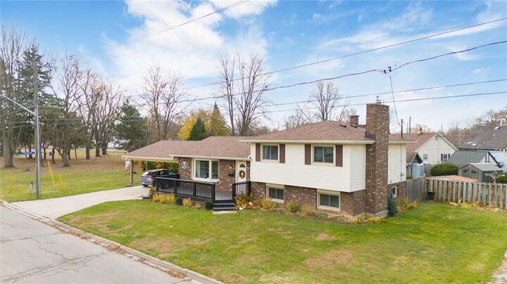 Property Photo: 671 Nelson Street ON N8A 4H5