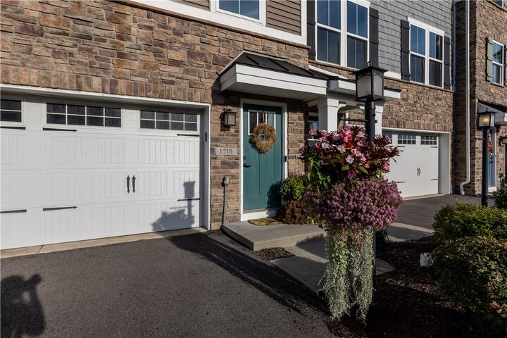 Property Photo:  1210 Clear Springs Dr  PA 15317 