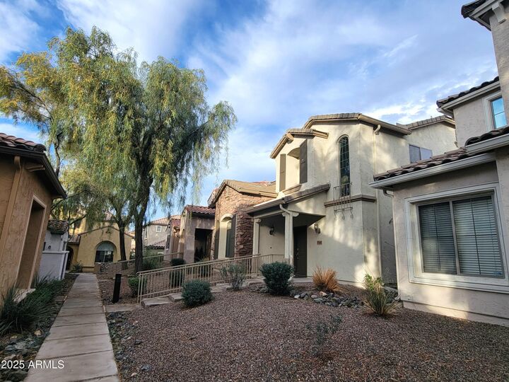 Property Photo: 2160 W Barwick Drive AZ 85085