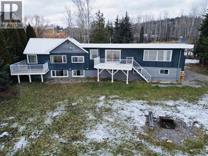 298 Pioneer Way — photo 1