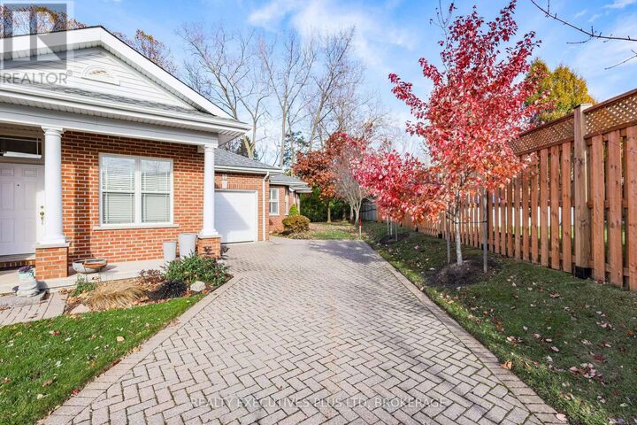 Property Photo:  3300 Montrose Road 10  ON L2H 3L9 