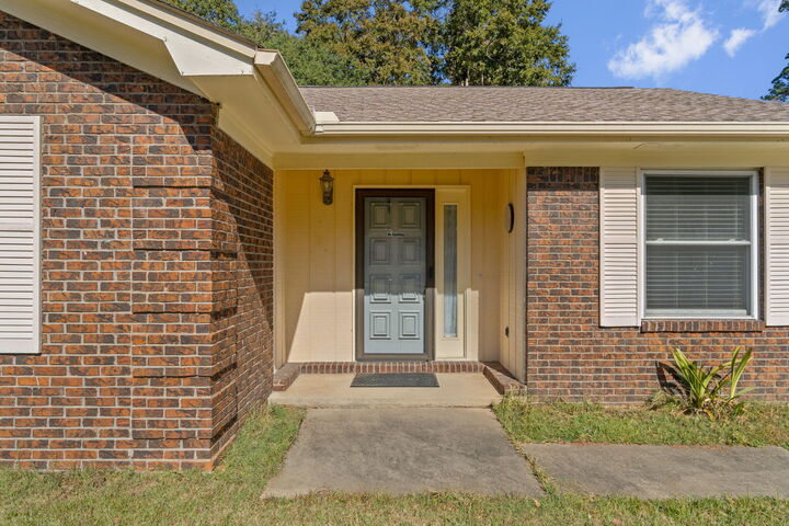 Property Photo: 321 Pontevedra Lane FL 32578