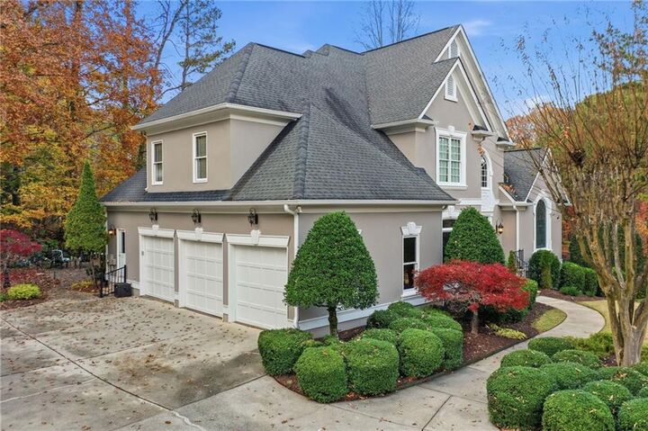 Property Photo:  200 Southern Hill Drive  GA 30097 