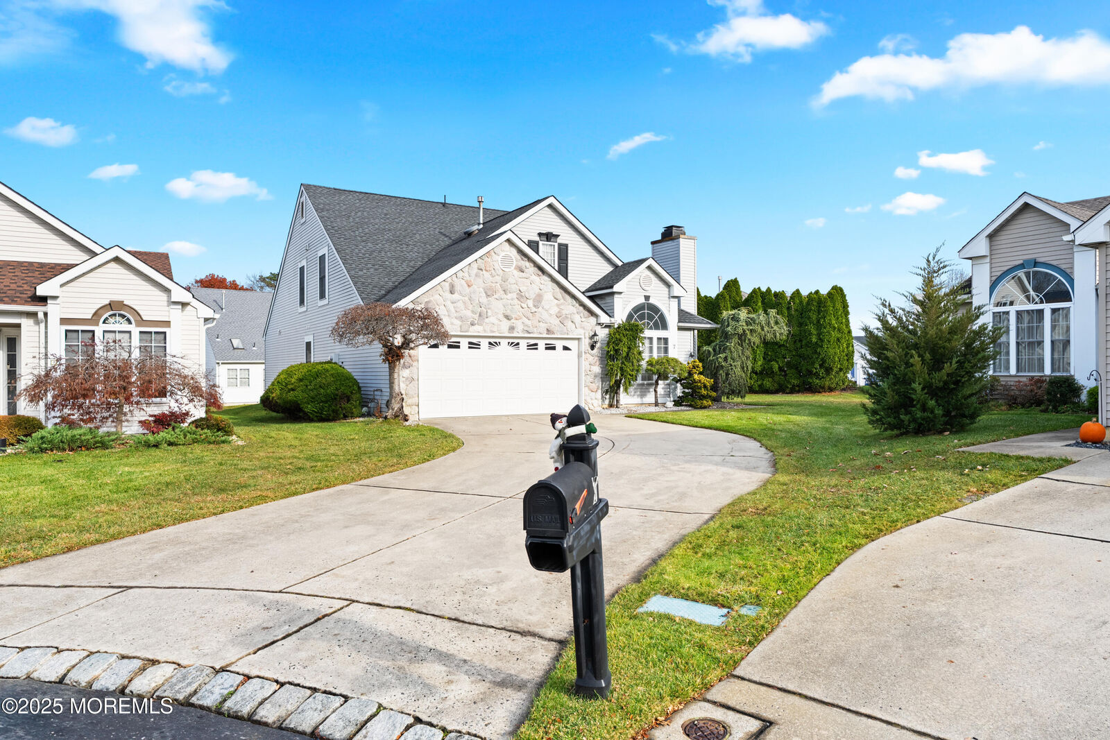 Property Photo: 7 Regent Square NJ 08527