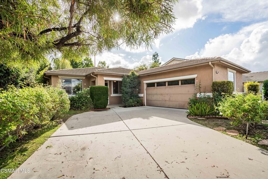 Property Photo:  3160 China Fir Place  CA 93065 