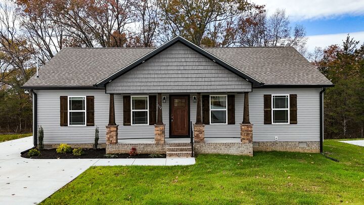 Property Photo: 112 Demombreum Circle TN 37160