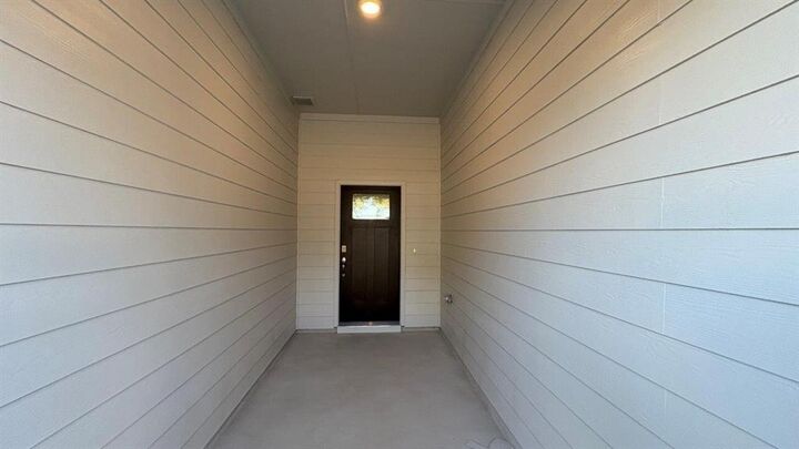 Property Photo: 1161 Keystone Drive TX 76048