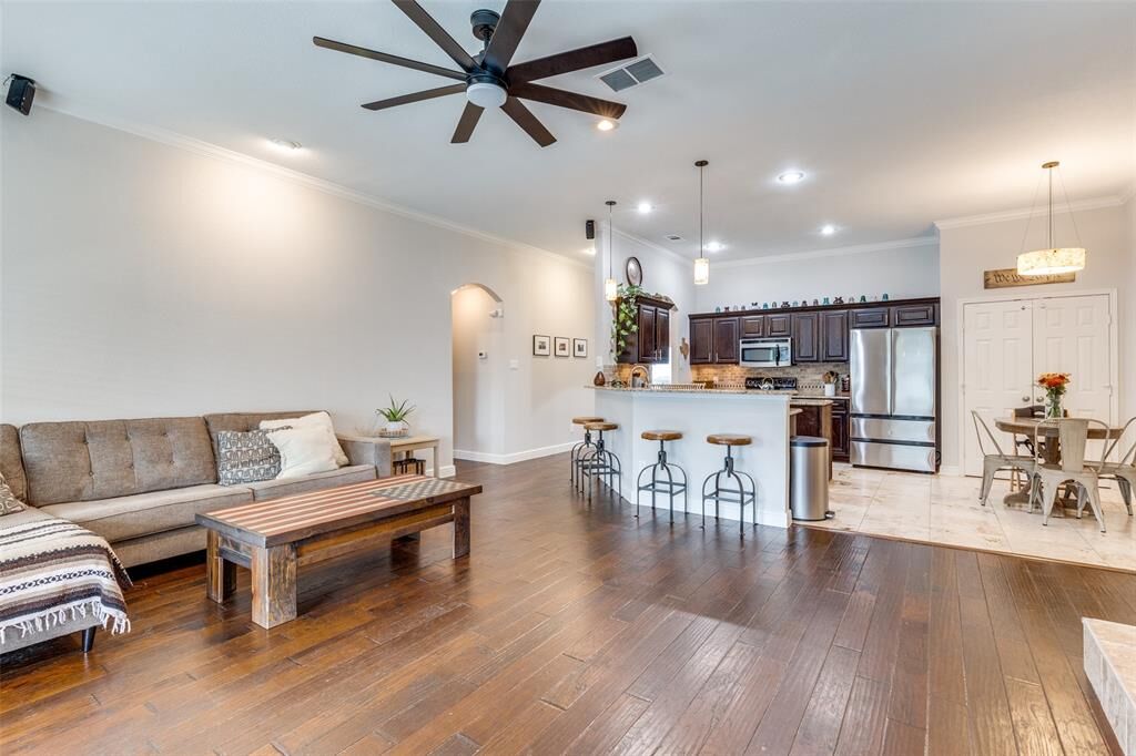 Property Photo: 441 Willow Vista Drive TX 76179