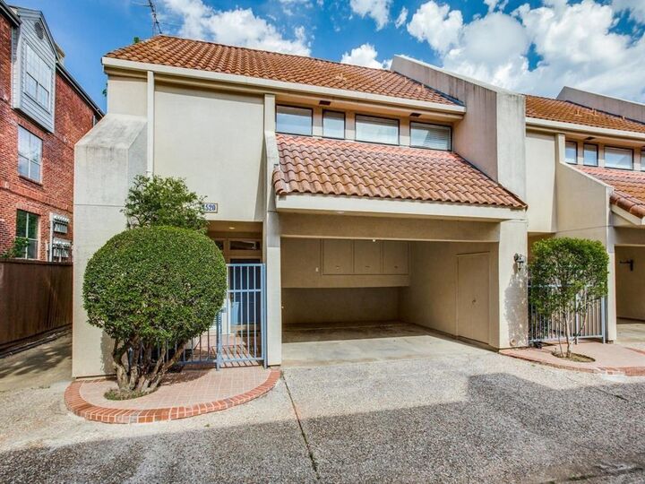 Property Photo:  4520 Glenwick Lane  TX 75205 