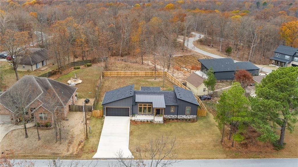 Property Photo: 14 Stoneykirk Drive AR 72715