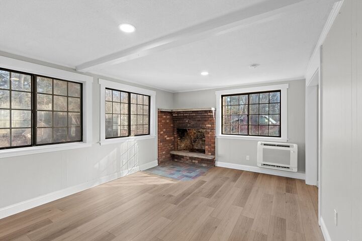 Property Photo:  114 Milford Street 2  DC 20253 