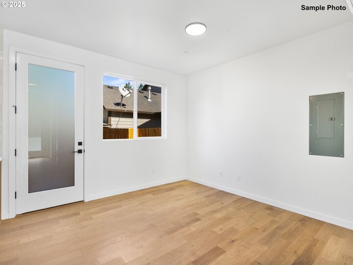 Property Photo: 3280 SE 115th Ave OR 97266