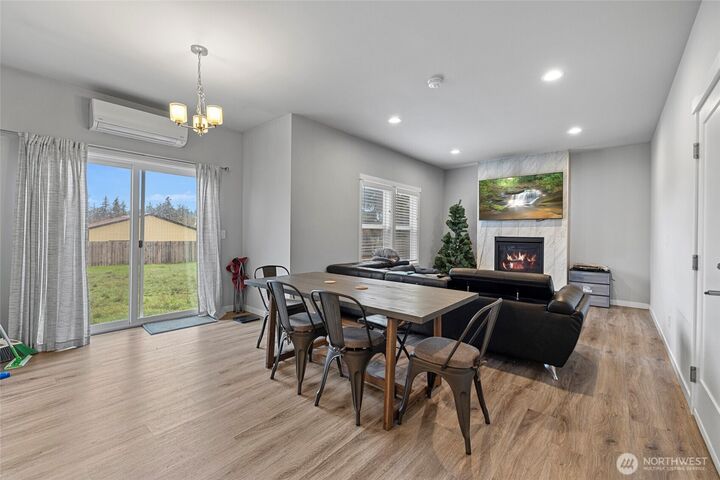 Property Photo: 1400 E Whidbey Avenue WA 98277