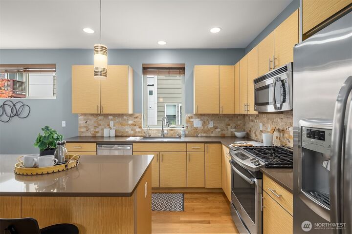 1550 NW 60th Street  Seattle WA 98107 photo