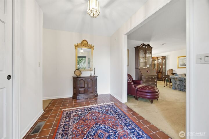 Property Photo:  20903  5th Avenue S  WA 98198 