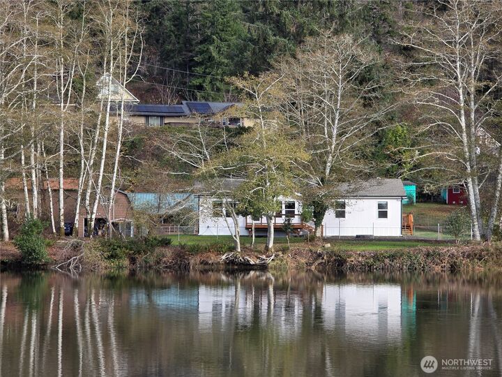 Property Photo:  723  Broadway Avenue  WA 98550 