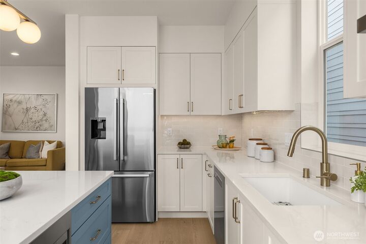 Property Photo:  1625 B  21st Avenue  WA 98122 