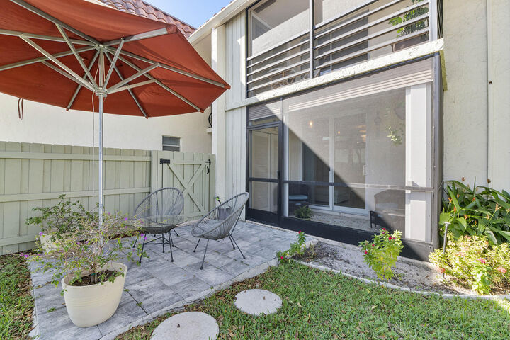 Property Photo: 1100 NW 13th Street 192 D FL 33486